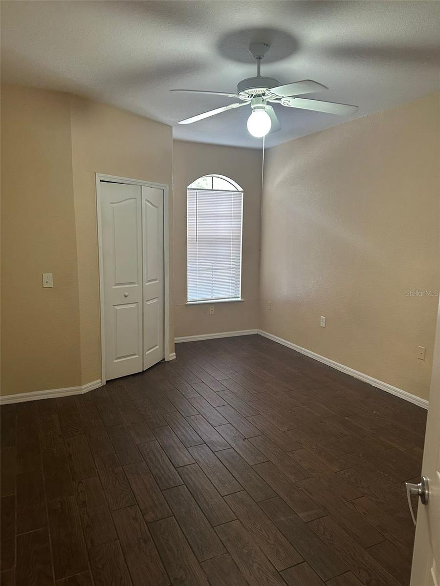 Image 5 of 25 For 6159 Metrowest Boulevard 107