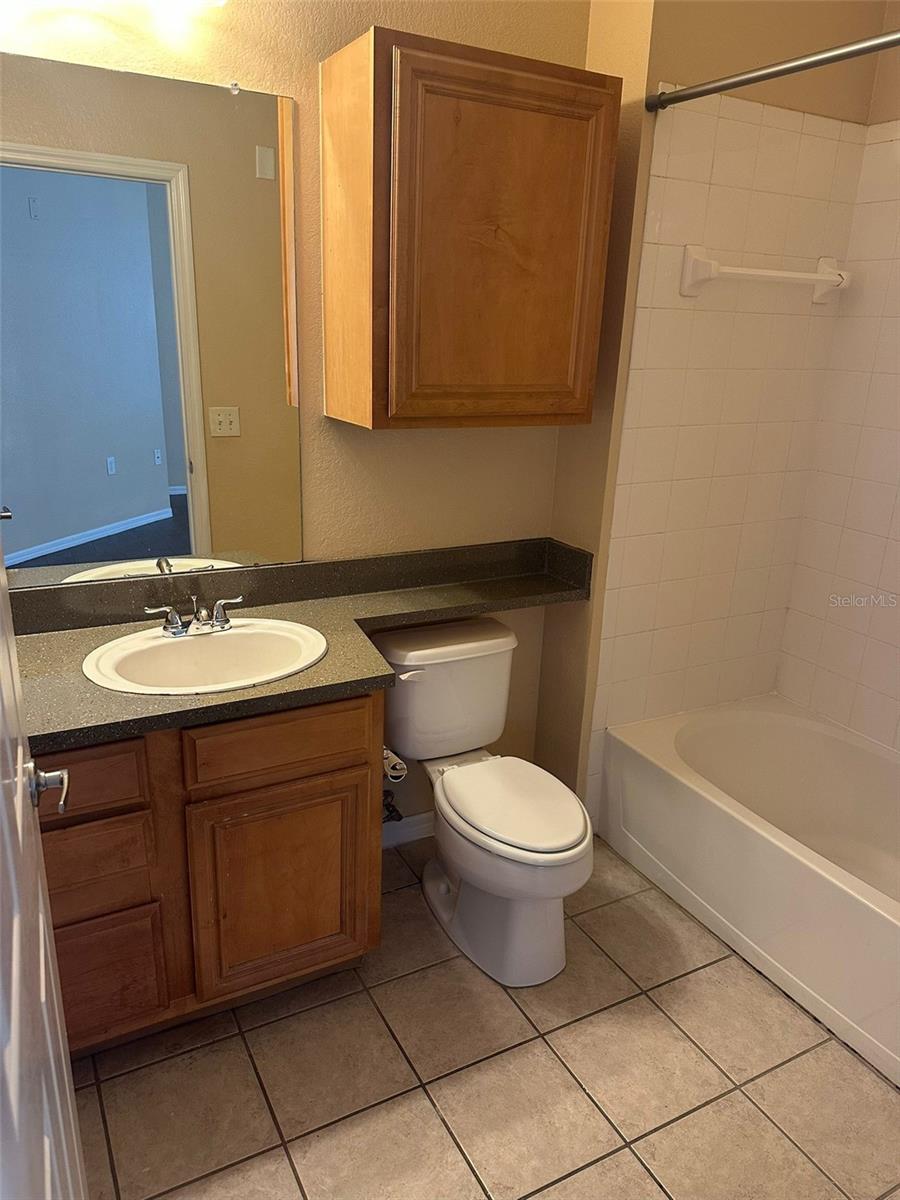 Image 7 of 25 For 6159 Metrowest Boulevard 107