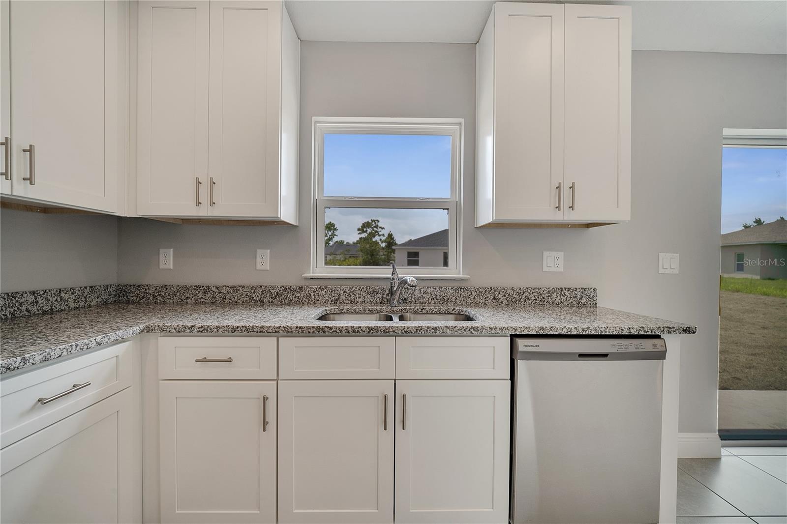 Image 12 of 41 For 1106 Chesterfield Court