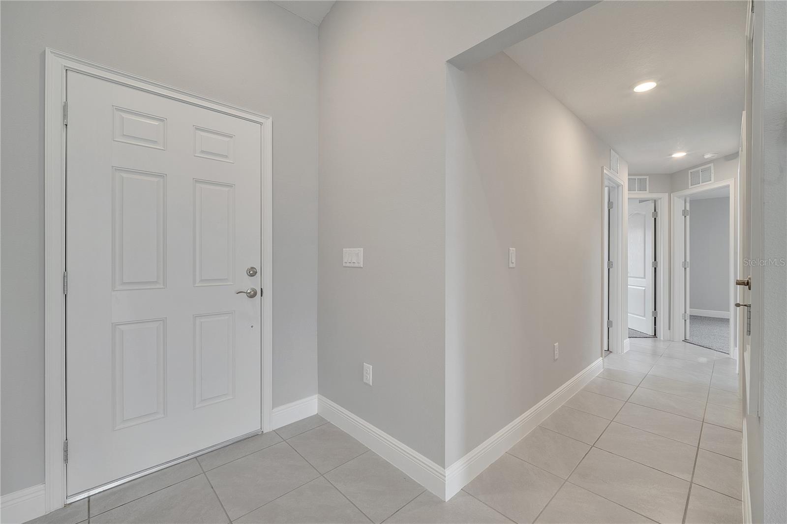 Image 18 of 41 For 1106 Chesterfield Court