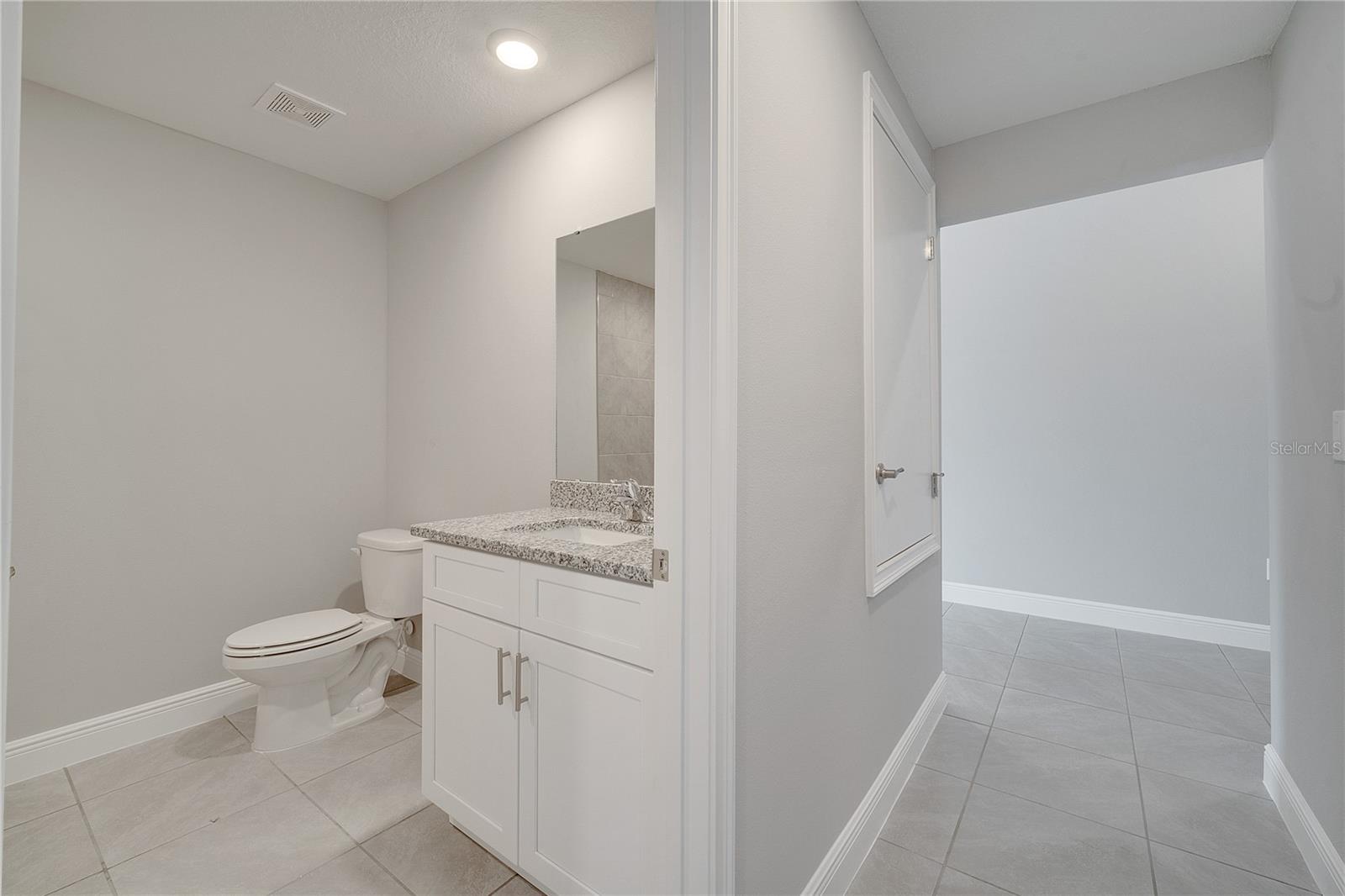 Image 19 of 41 For 1106 Chesterfield Court