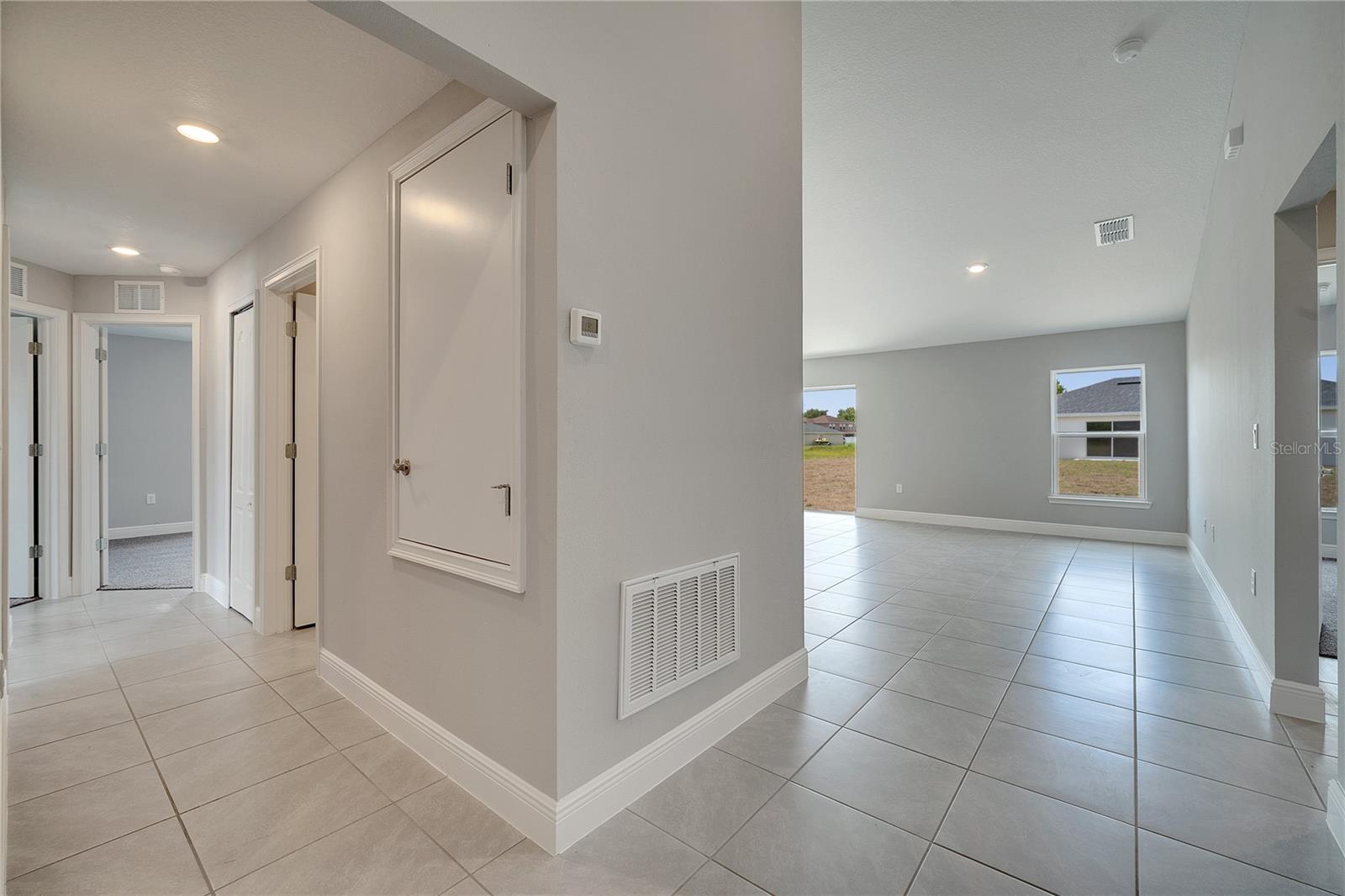 Image 31 of 41 For 1106 Chesterfield Court
