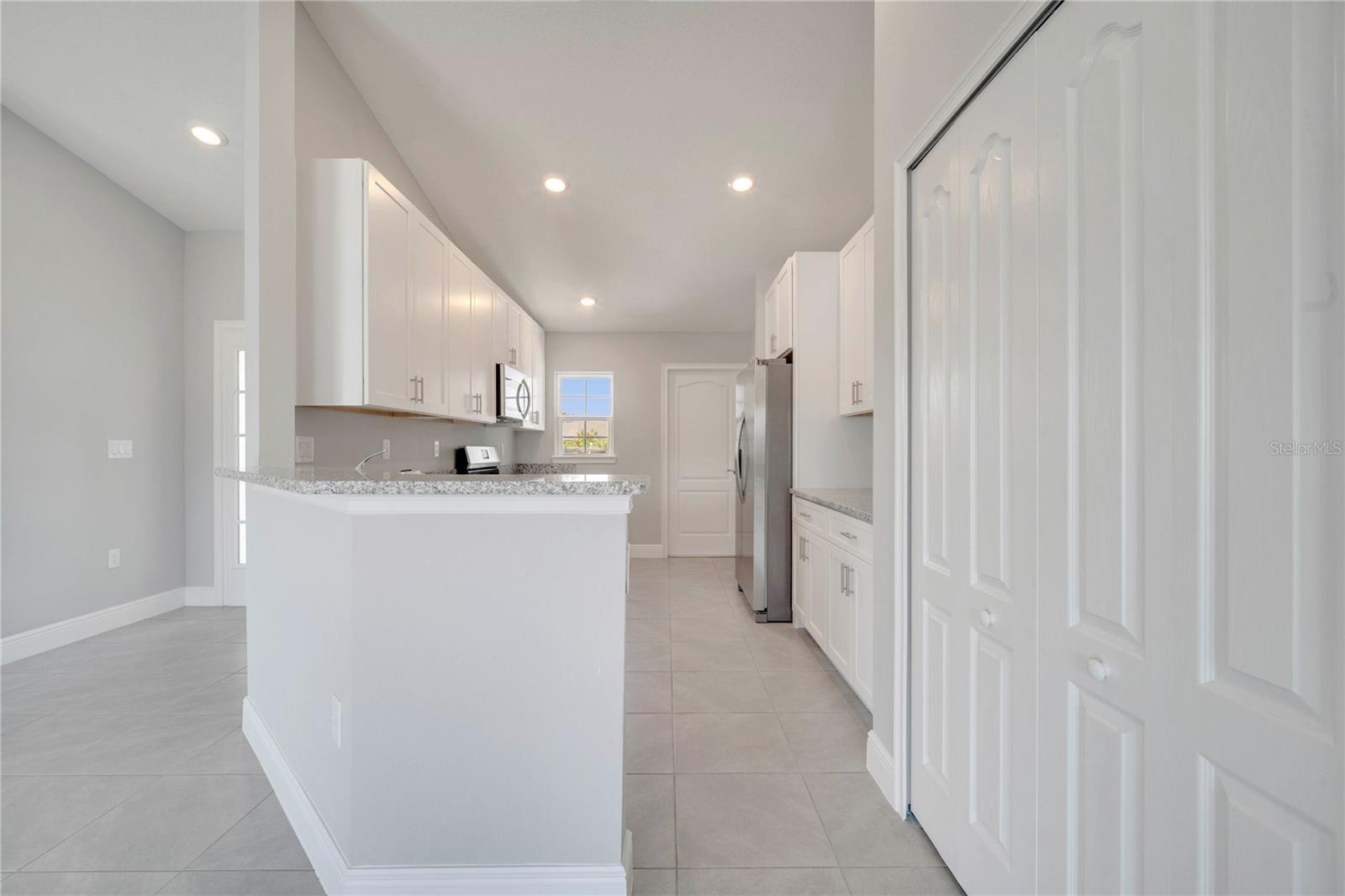 Image 11 of 34 For 1120 Chesterfield Court