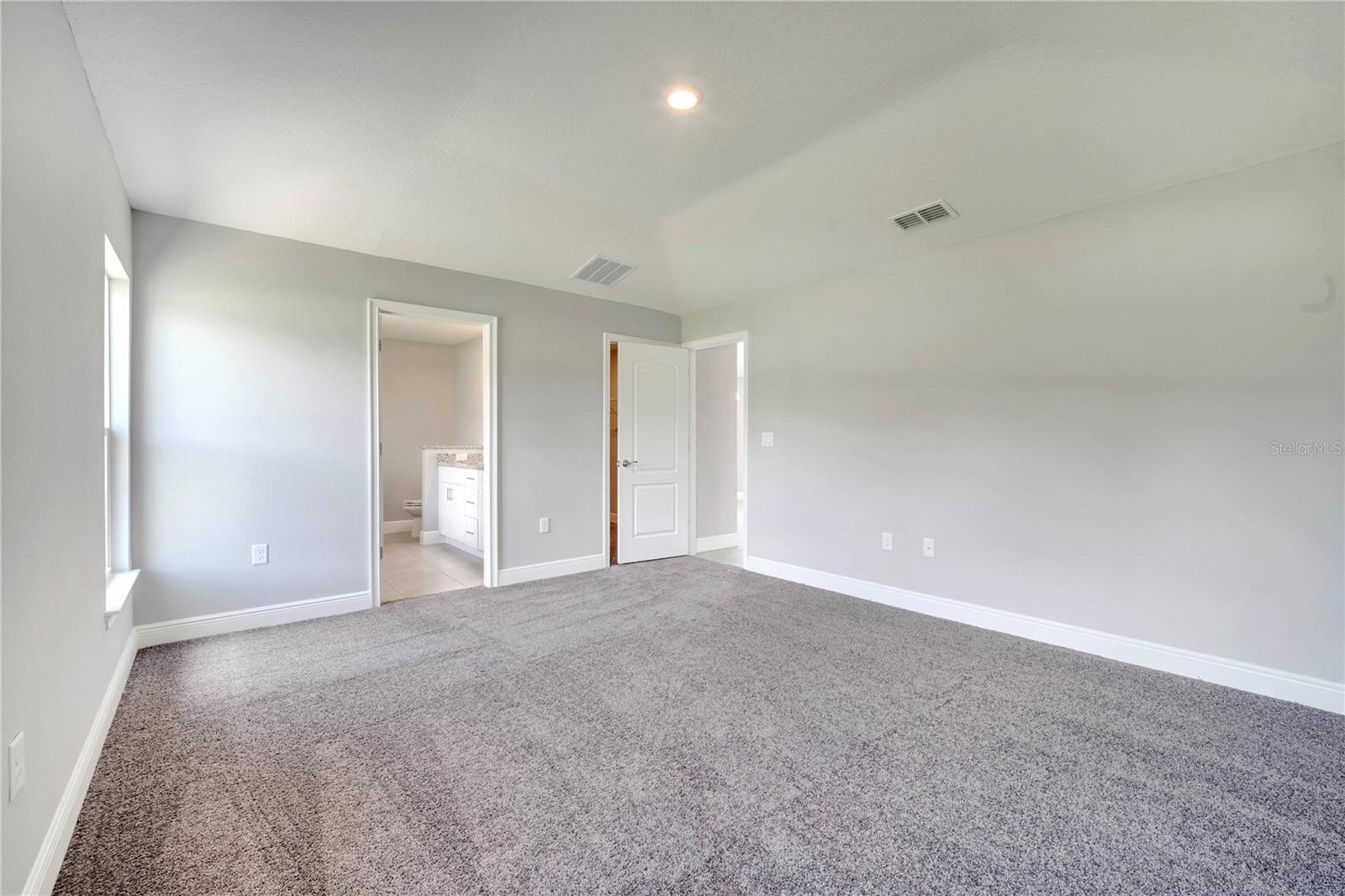 Image 20 of 34 For 1120 Chesterfield Court