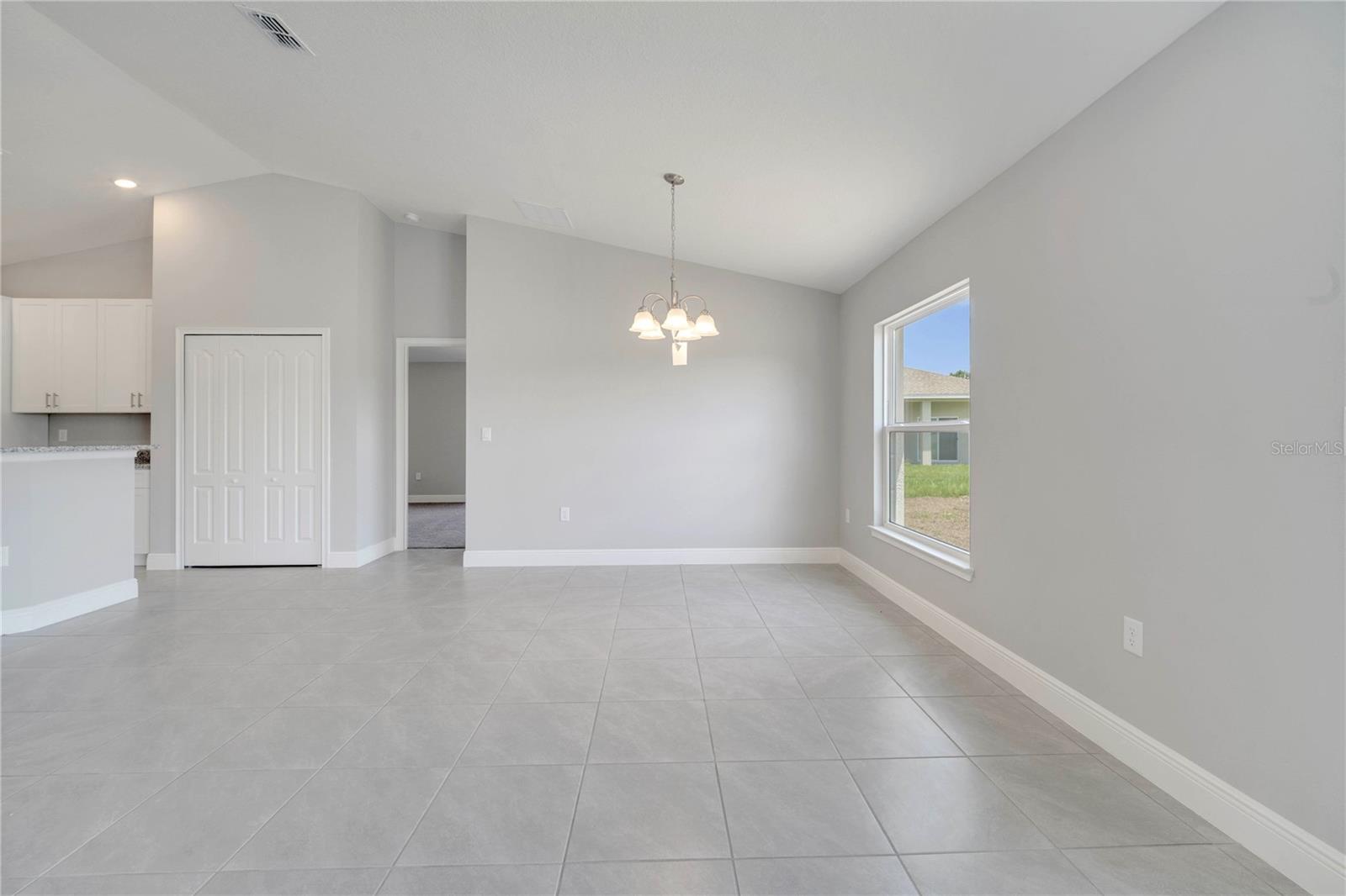 Image 7 of 34 For 1120 Chesterfield Court