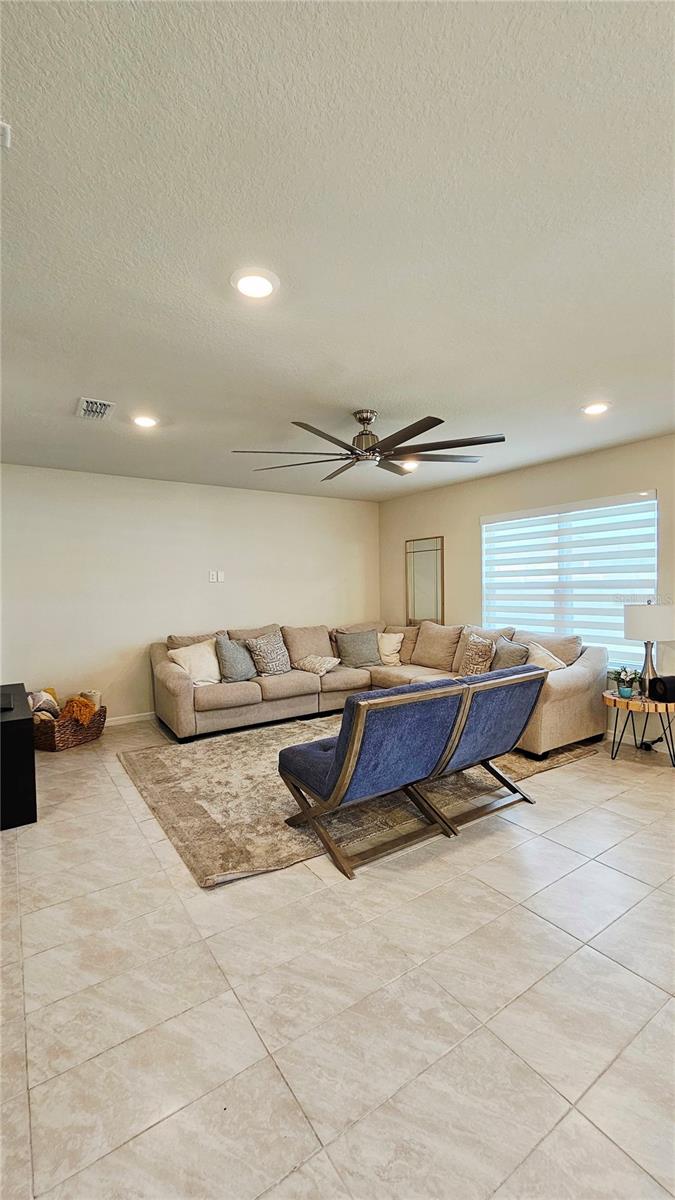 Image 12 of 29 For 607 Citrus Isle Boulevard