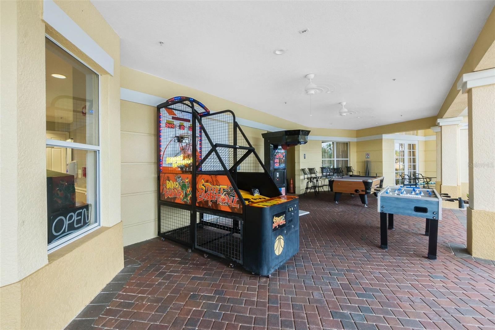 Image 37 of 43 For 5038 Tideview Circle 21