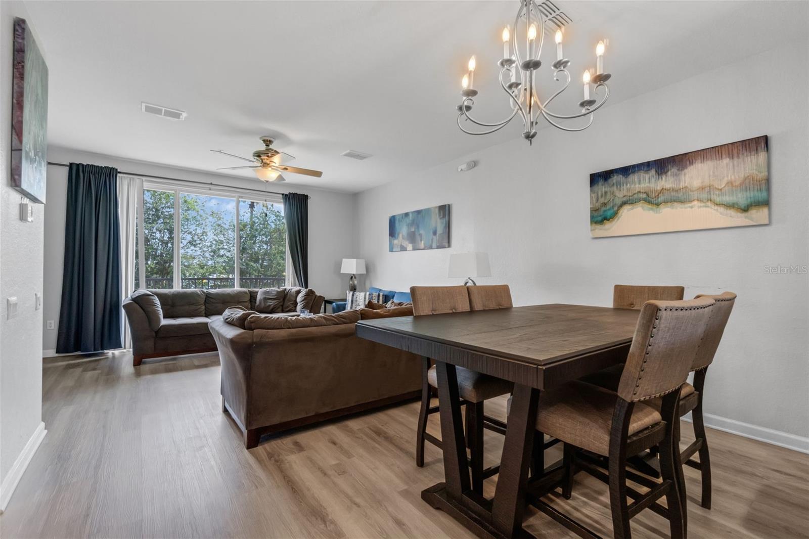 Image 6 of 43 For 5038 Tideview Circle 21