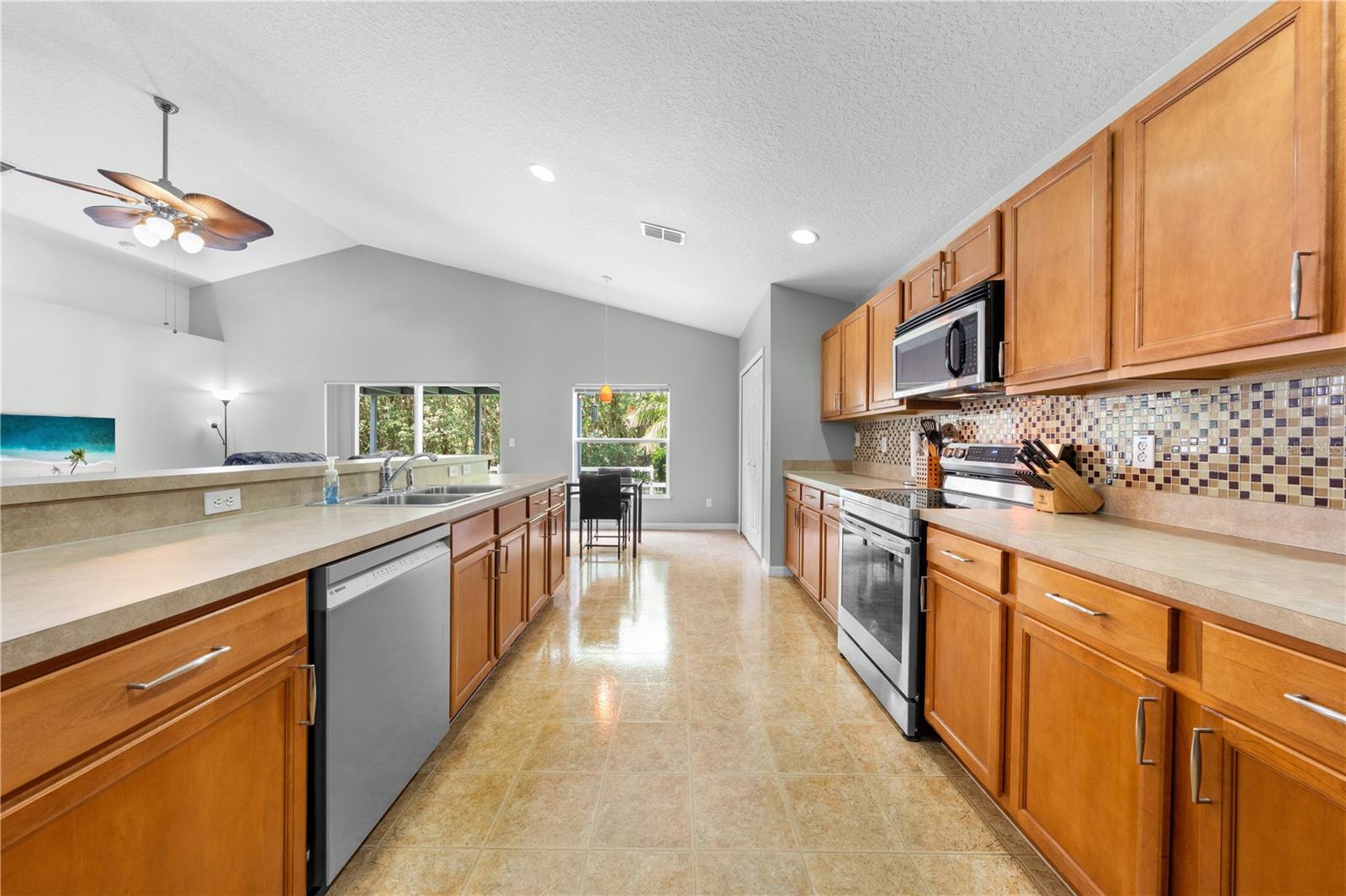 Image 11 of 55 For 4726 Ashurst Street