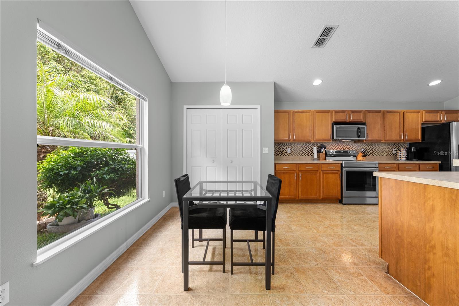 Image 8 of 55 For 4726 Ashurst Street