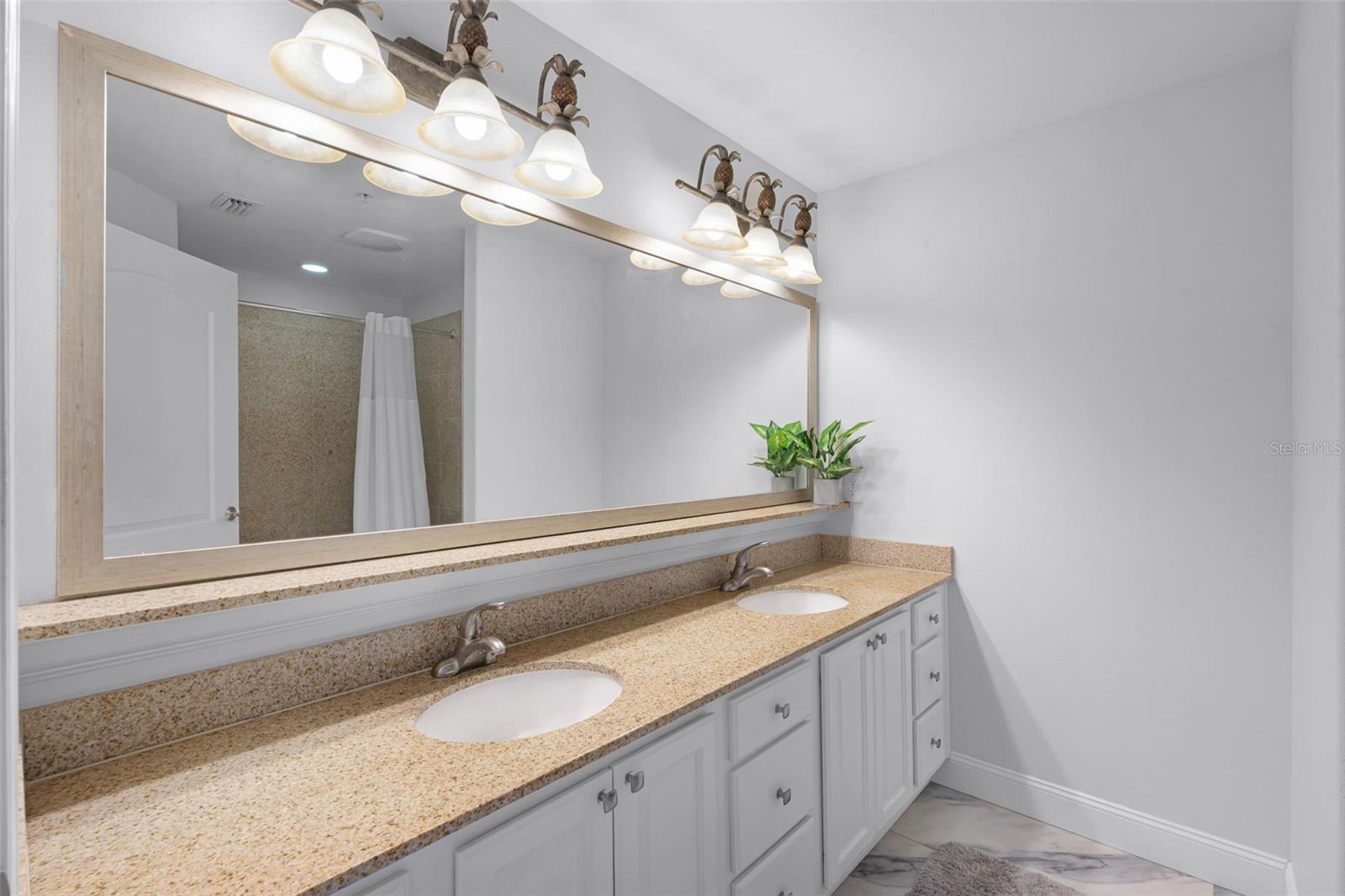 Image 19 of 61 For 13427 Blue Heron Beach Drive 1703