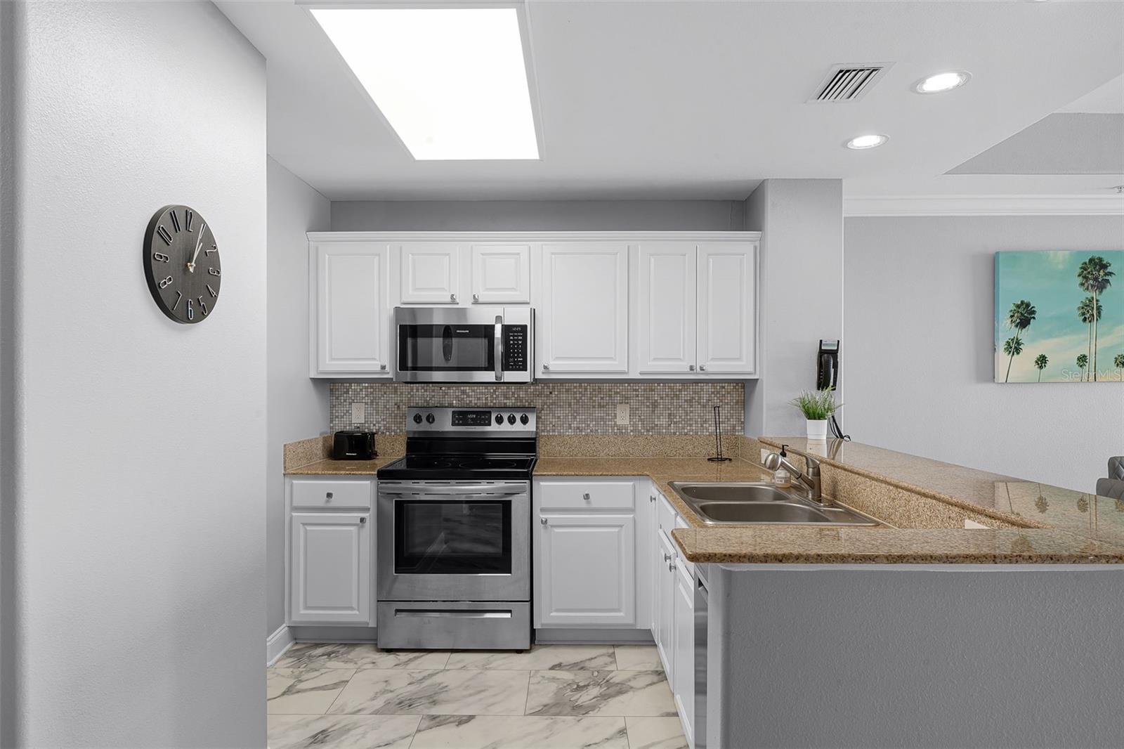 Image 5 of 61 For 13427 Blue Heron Beach Drive 1703