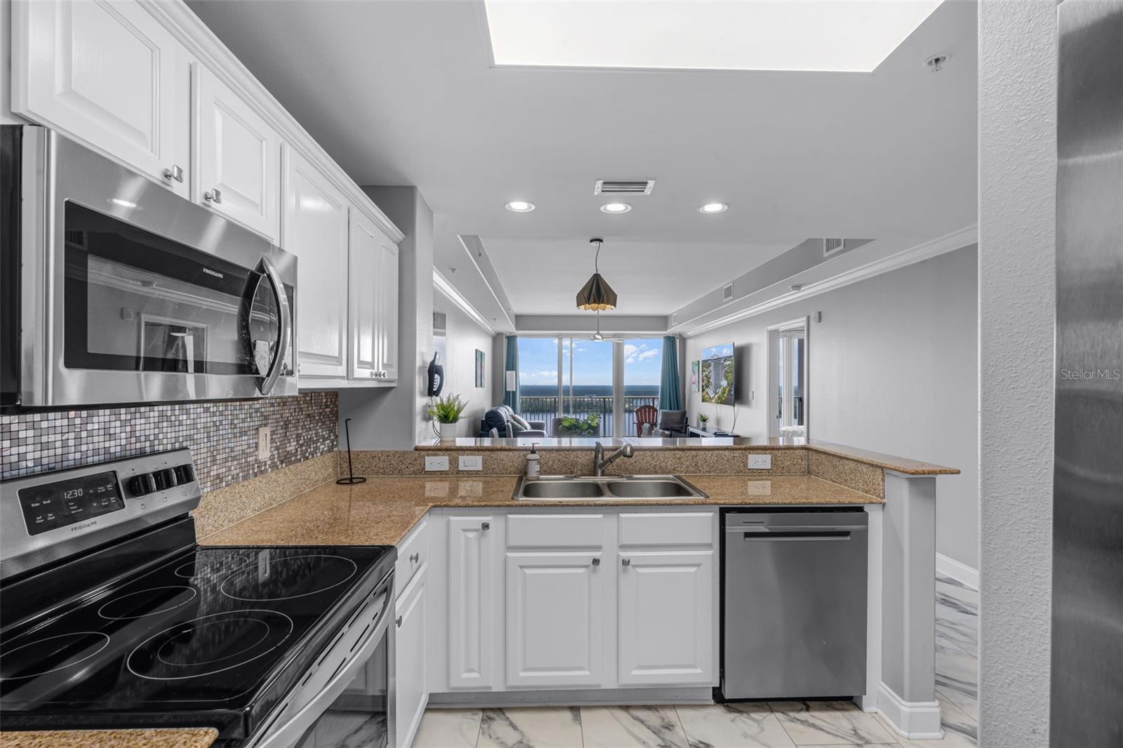 Image 8 of 61 For 13427 Blue Heron Beach Drive 1703