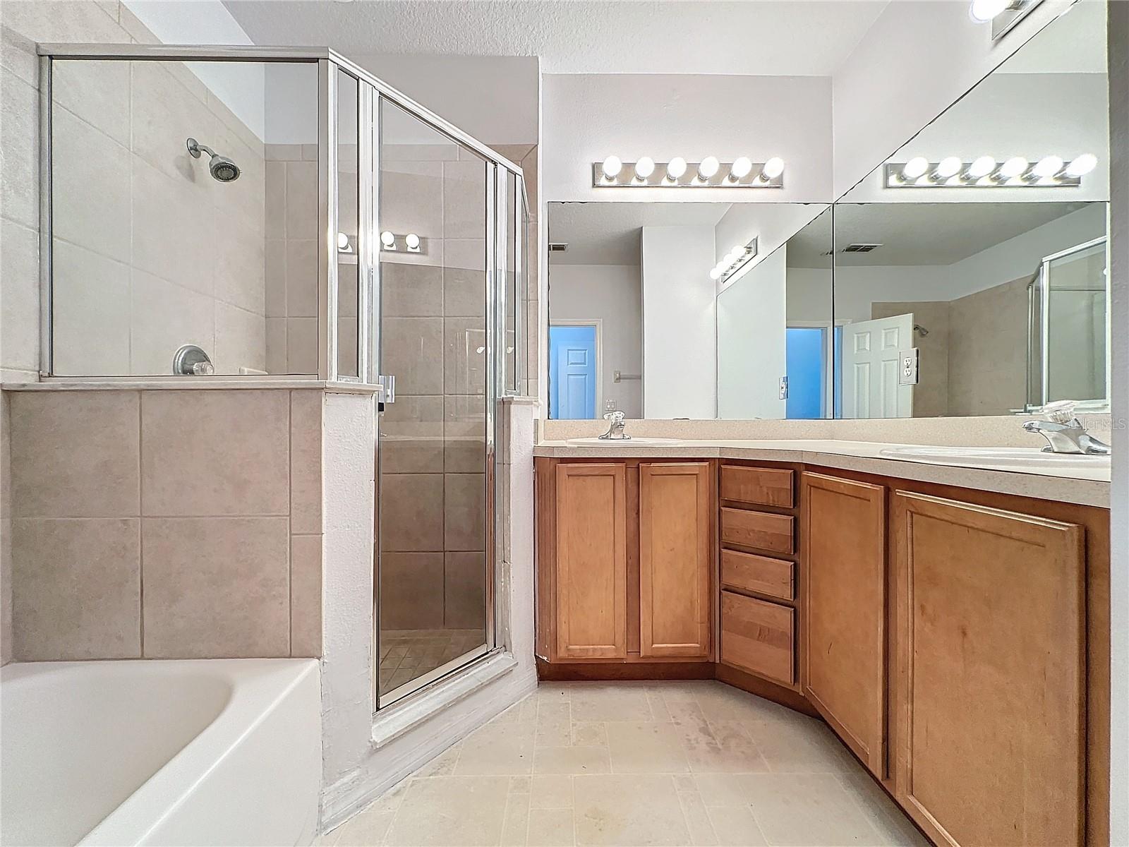 Image 30 of 48 For 4328 Paradise Cove Court