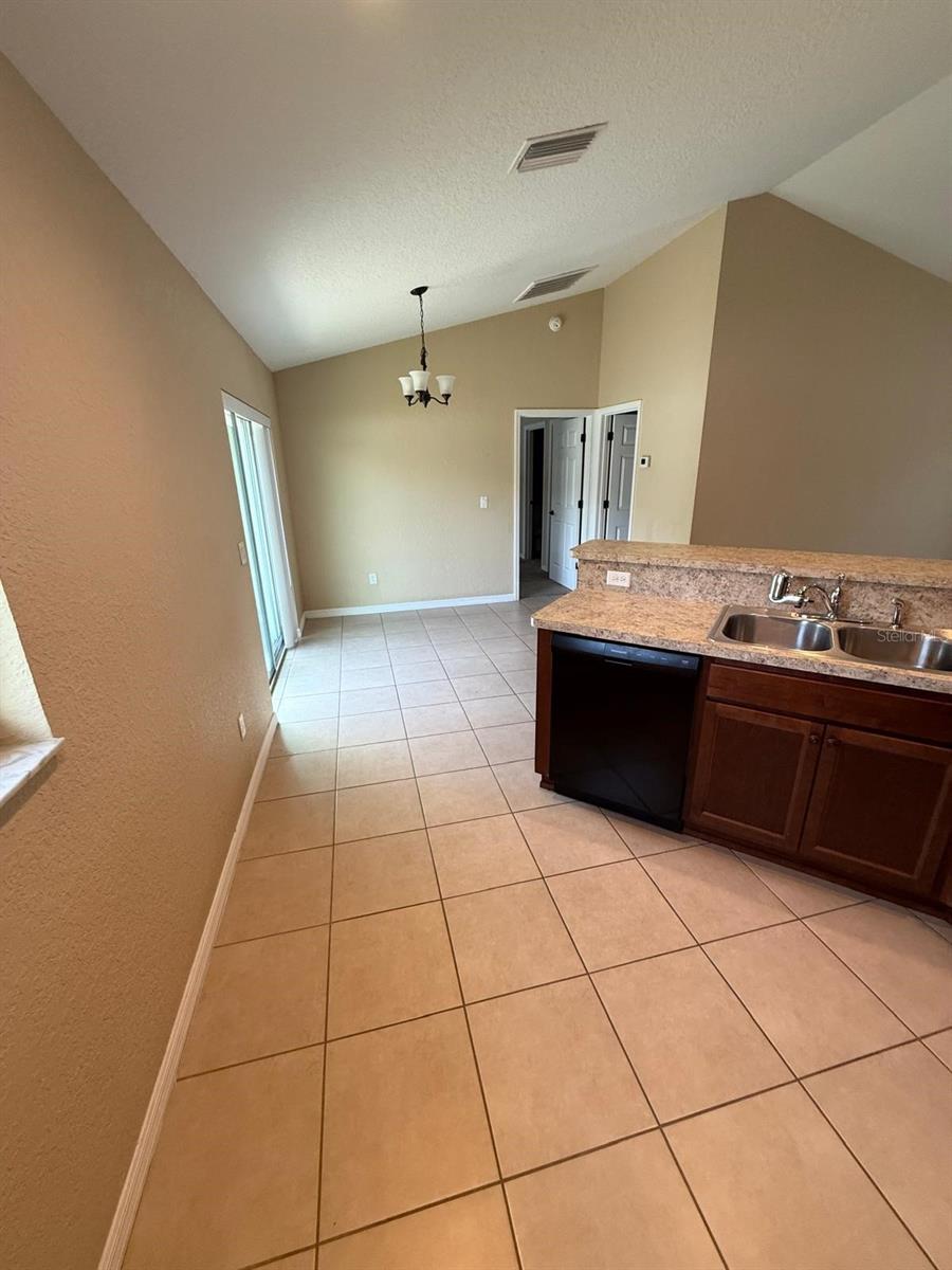 Image 4 of 15 For 15761 23rd Avenue Road