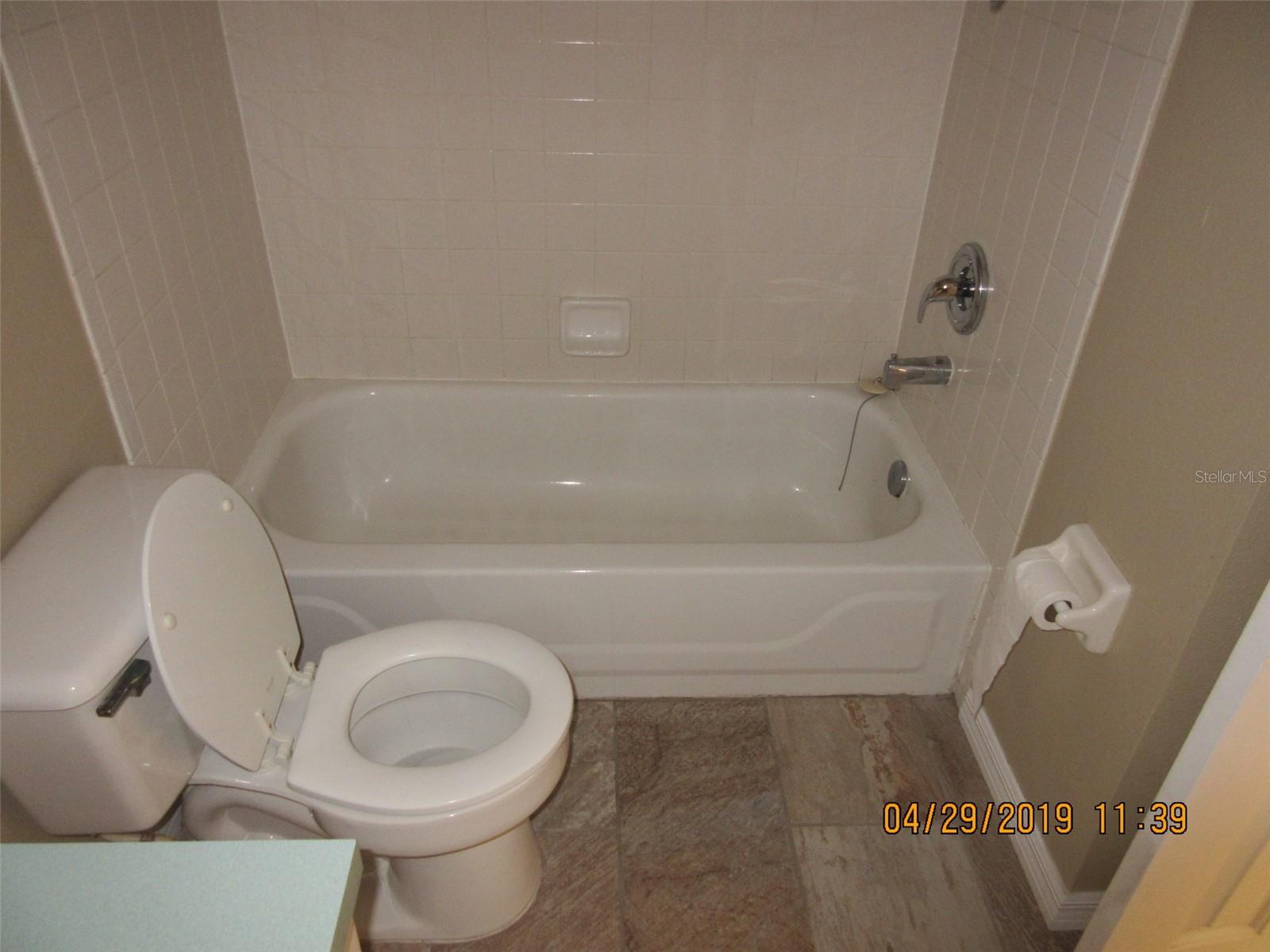 Image 21 of 28 For 1633 Windsor Oak Court