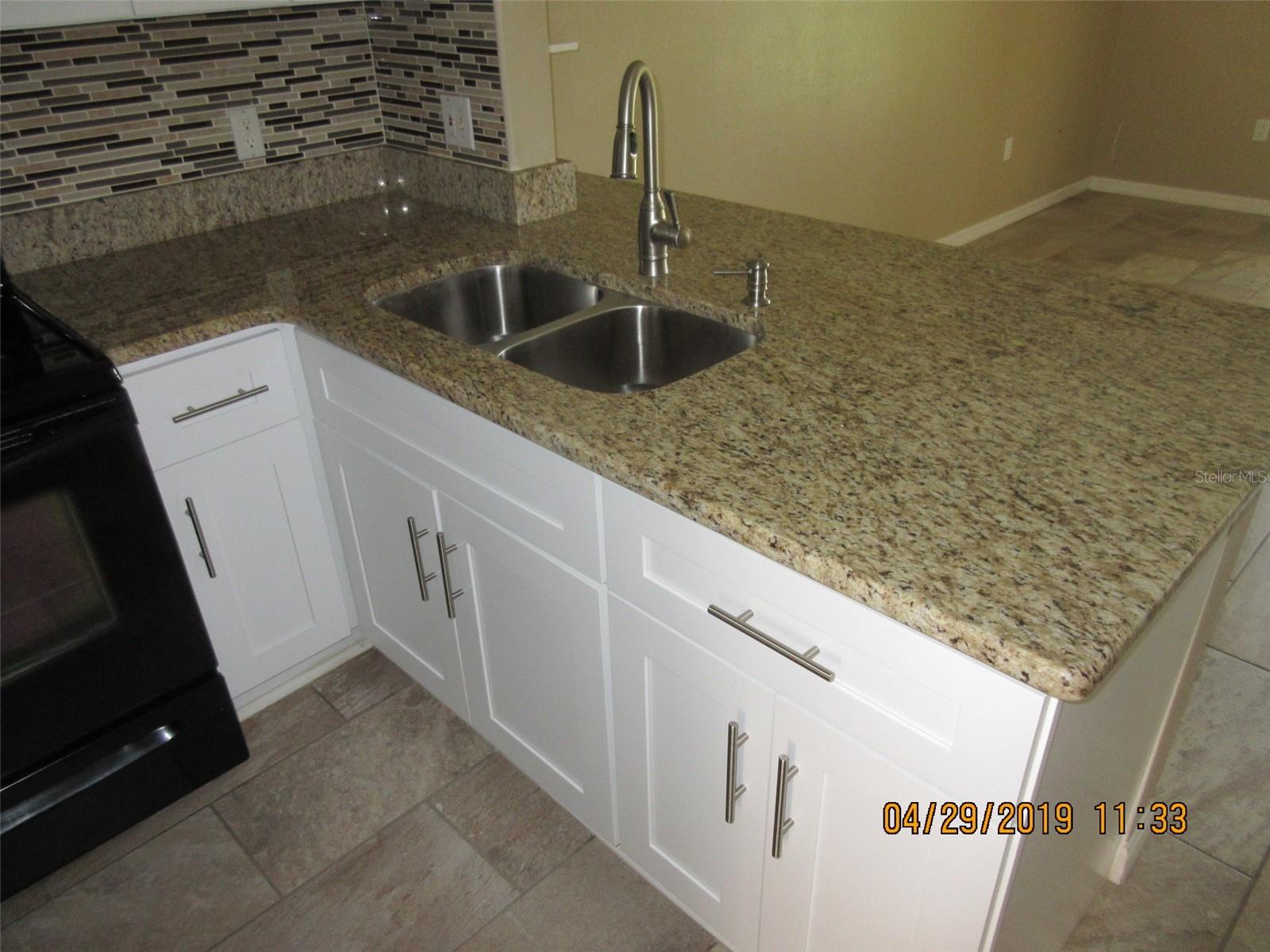 Image 4 of 28 For 1633 Windsor Oak Court