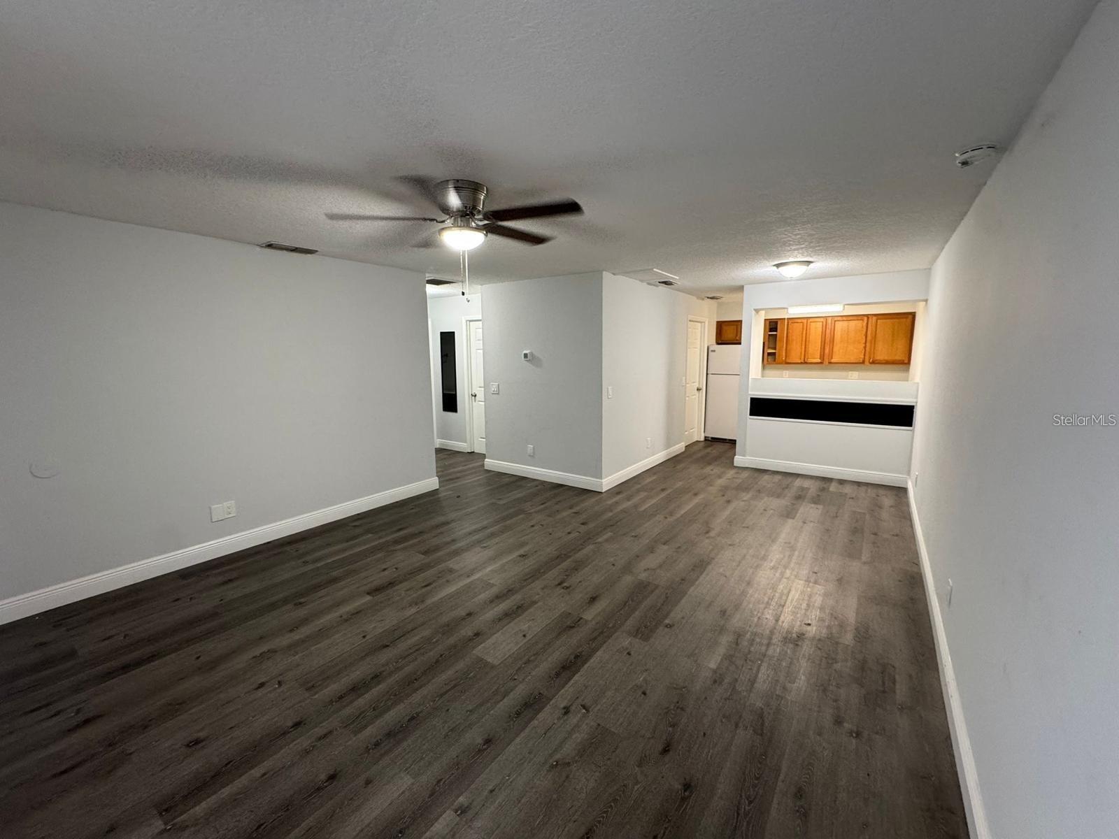 Image 2 of 7 For 2920 50th Court C