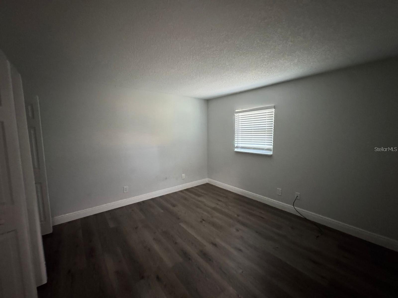 Image 3 of 7 For 2920 50th Court C