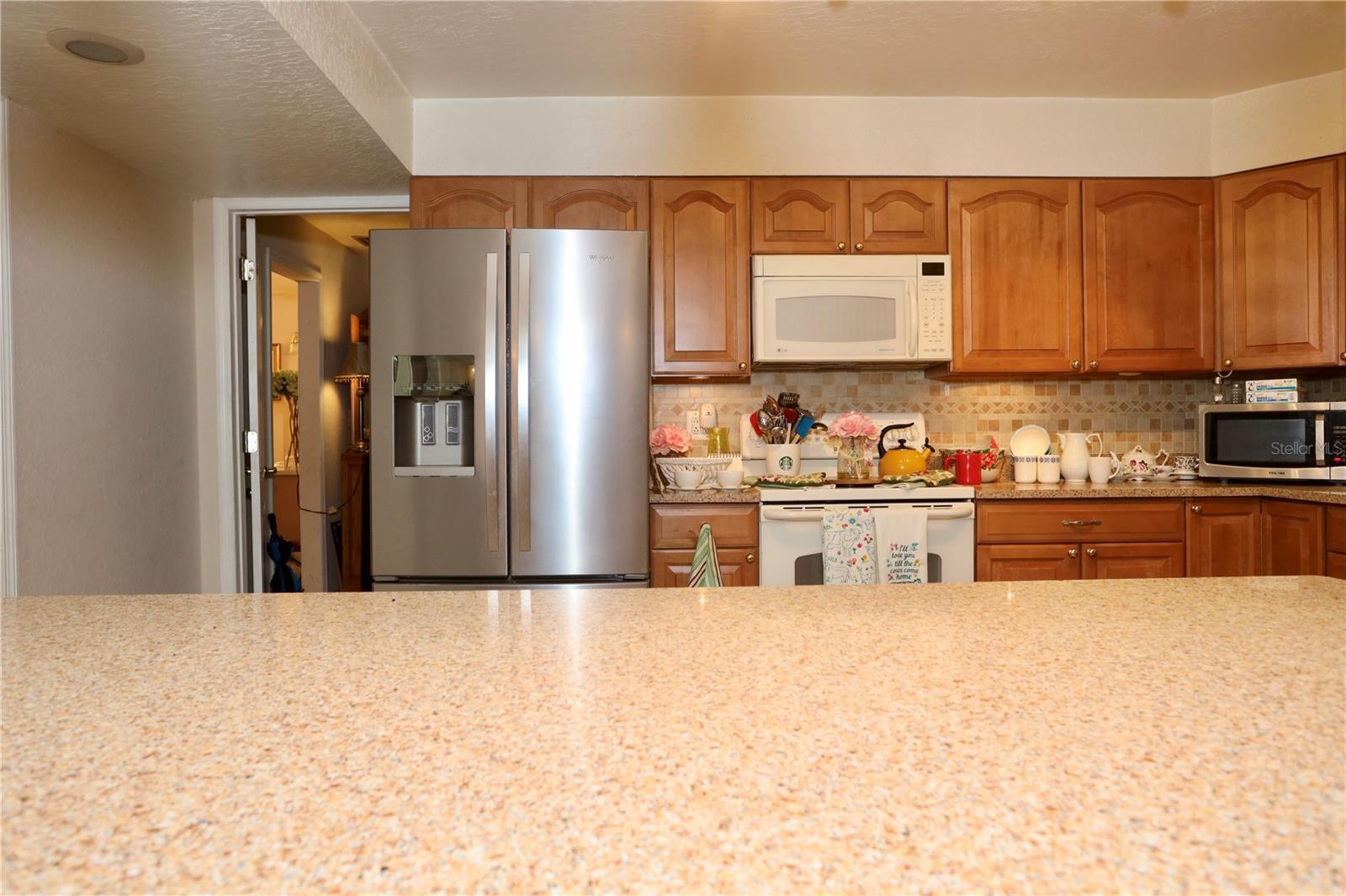 Image 28 of 67 For 860 Oak Shore Drive