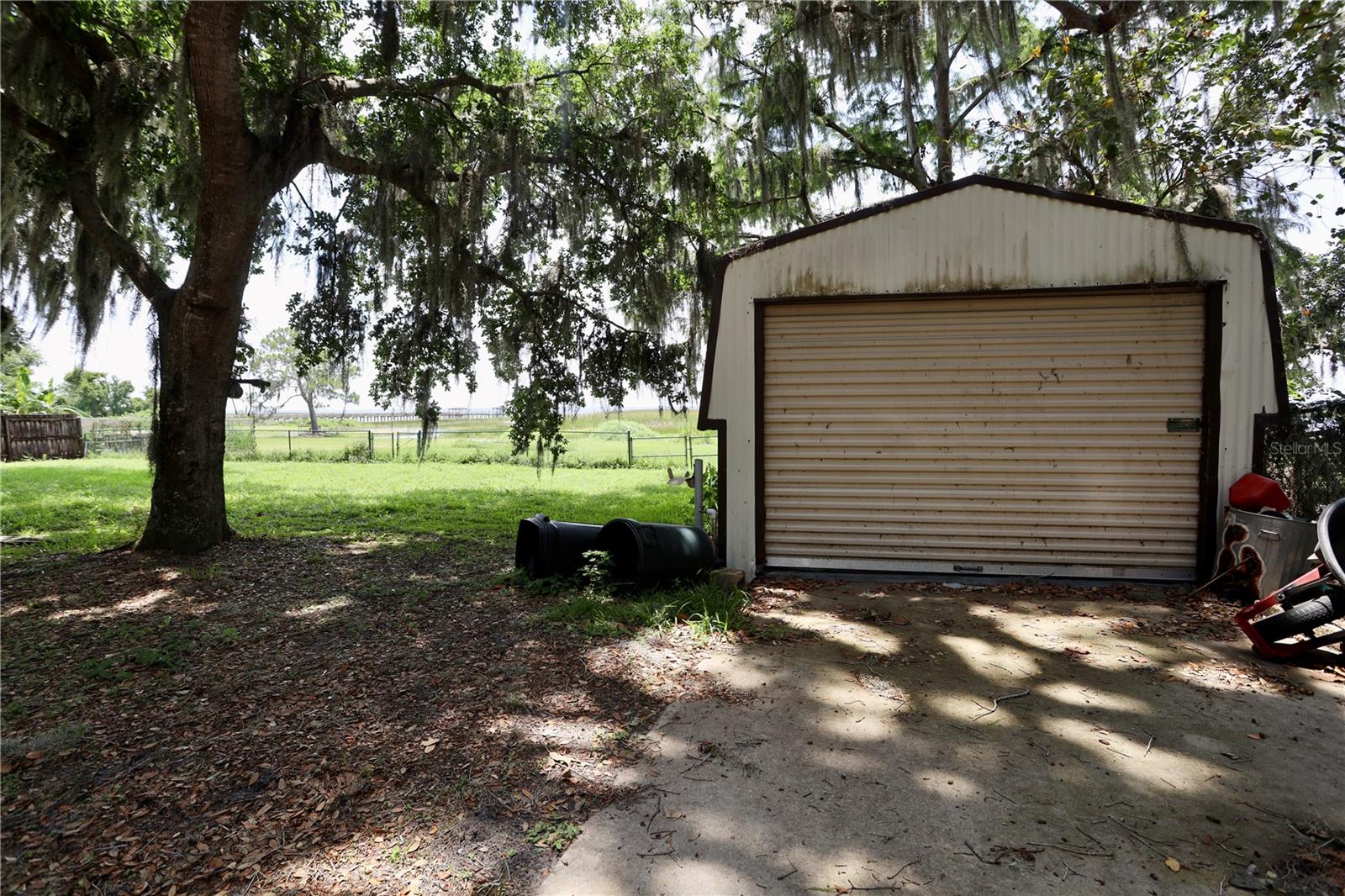 Image 52 of 67 For 860 Oak Shore Drive