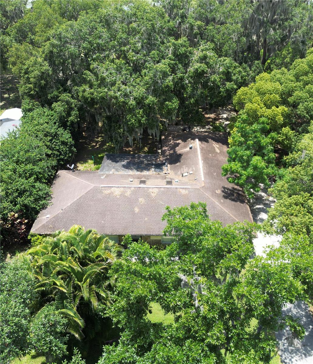 Image 63 of 67 For 860 Oak Shore Drive