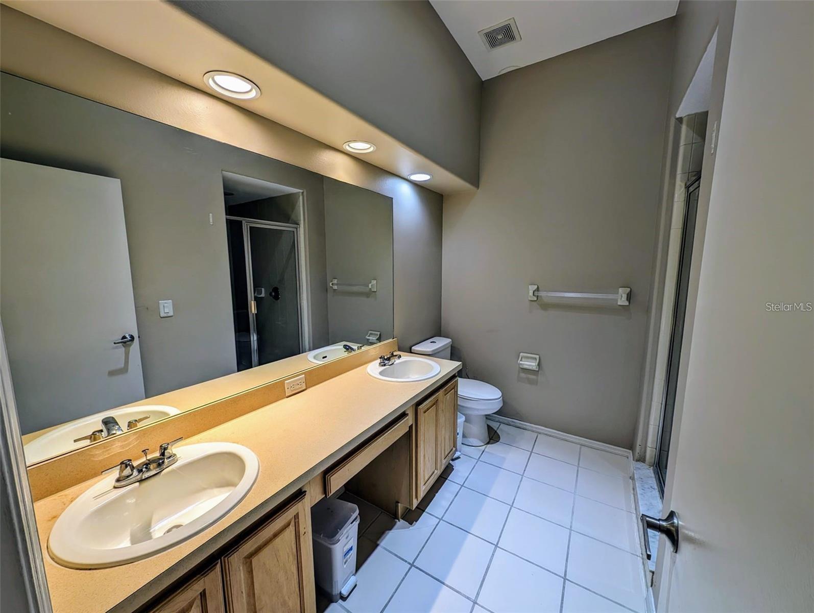 Image 15 of 23 For 13940 Corrine Key Place
