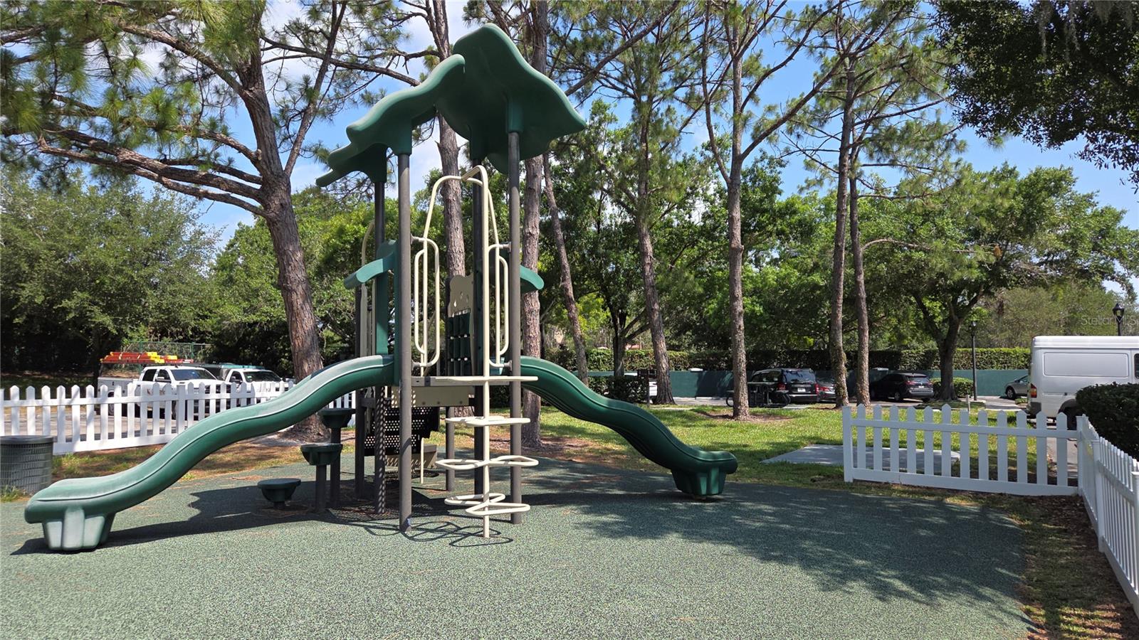 Image 11 of 14 For 13003 Plantation Park Circle 1329