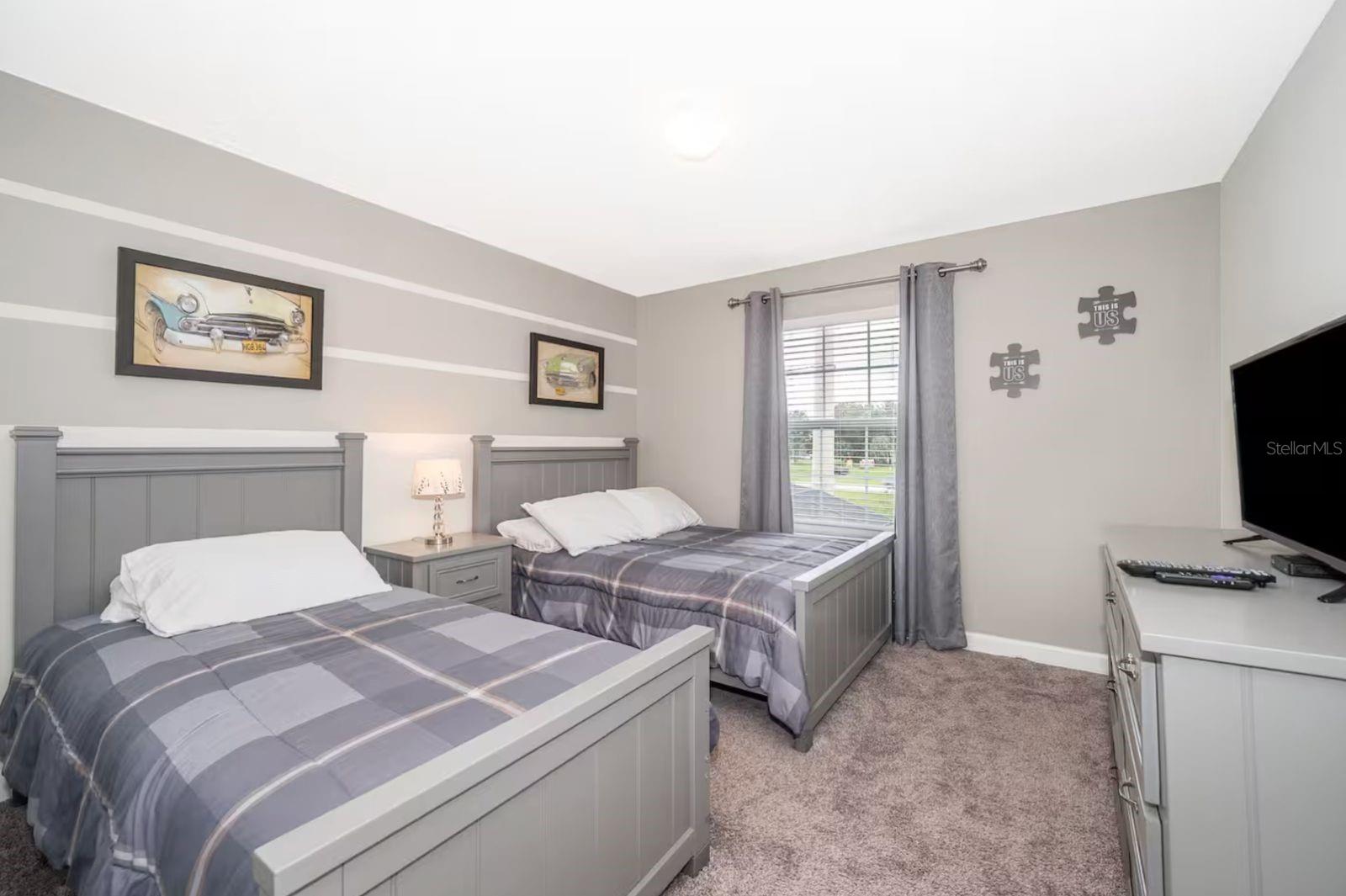 Image 11 of 42 For 4903 Windermere Avenue