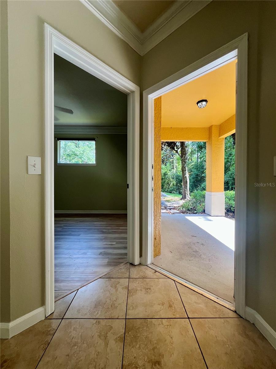 Image 6 of 17 For 8818 Villa View Circle 104