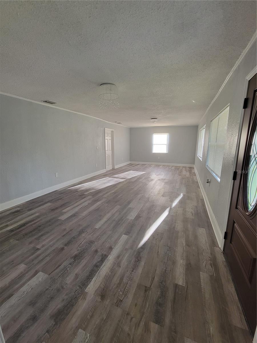 Image 11 of 45 For 4228 Lenox Boulevard
