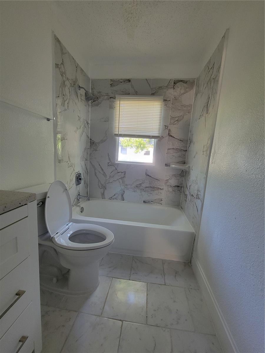 Image 26 of 45 For 4228 Lenox Boulevard