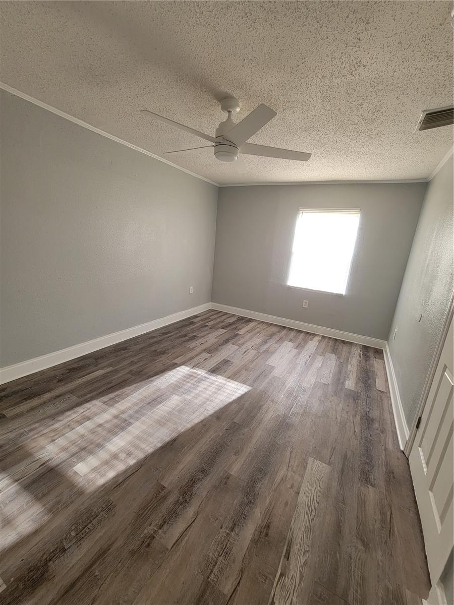 Image 3 of 45 For 4228 Lenox Boulevard