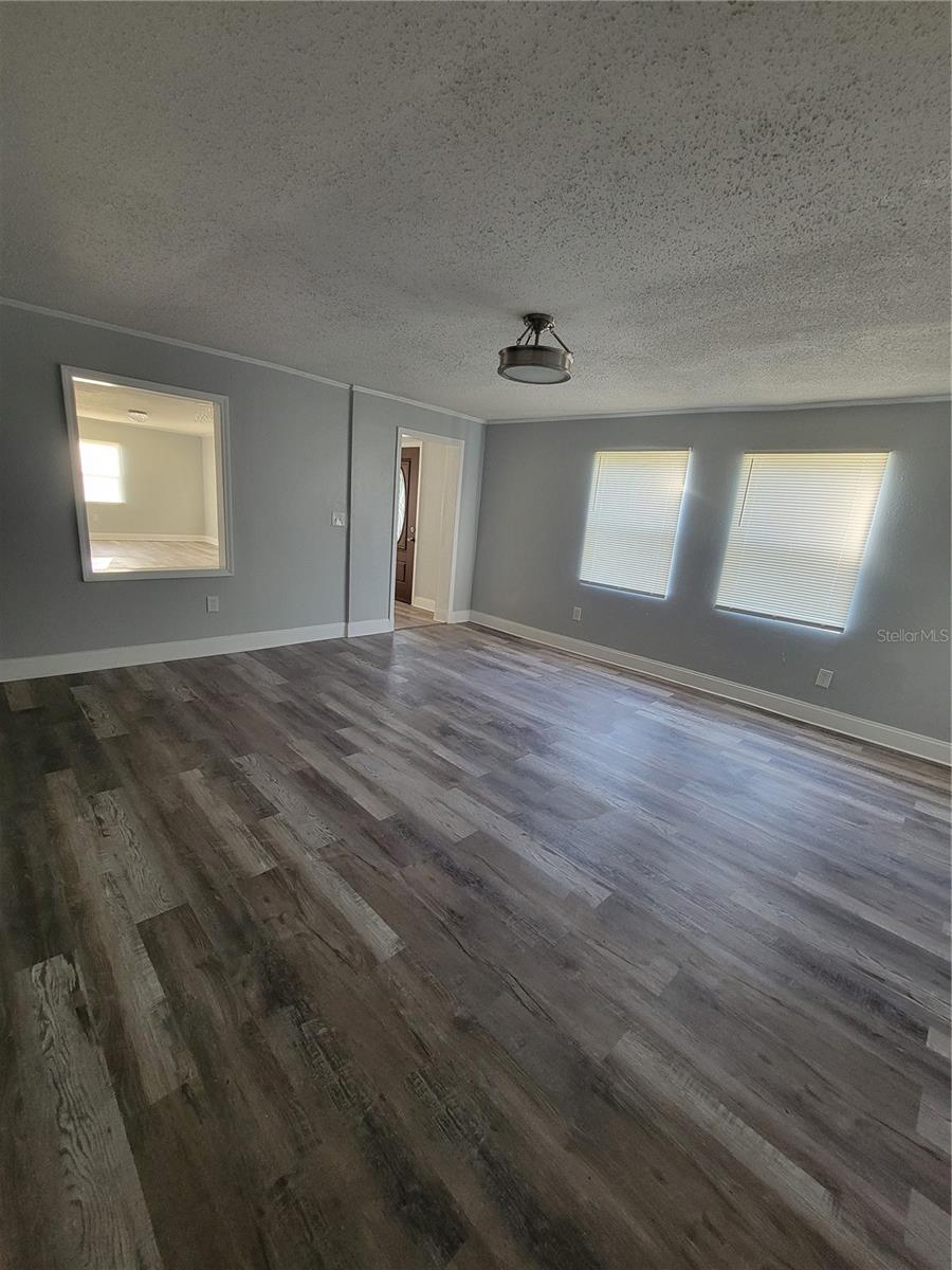 Image 36 of 45 For 4228 Lenox Boulevard