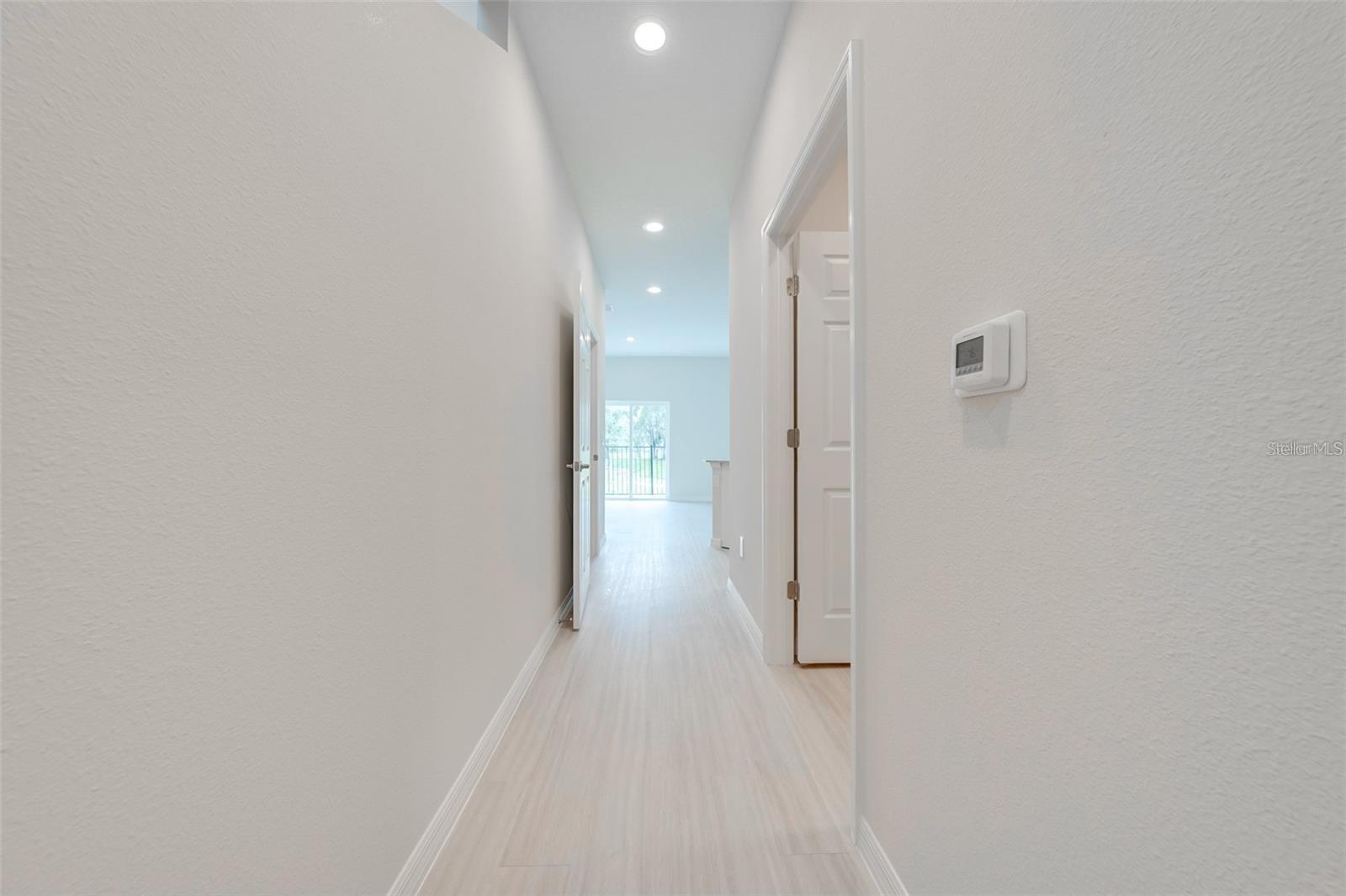 Image 27 of 38 For 2122 Penny Lane