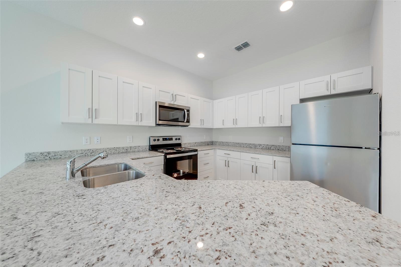 Image 4 of 38 For 2122 Penny Lane