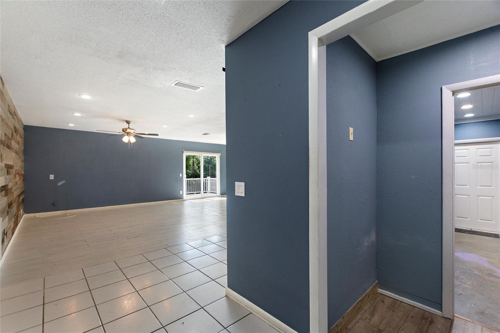 Image 3 of 49 For 31 Lake Link Circle Se