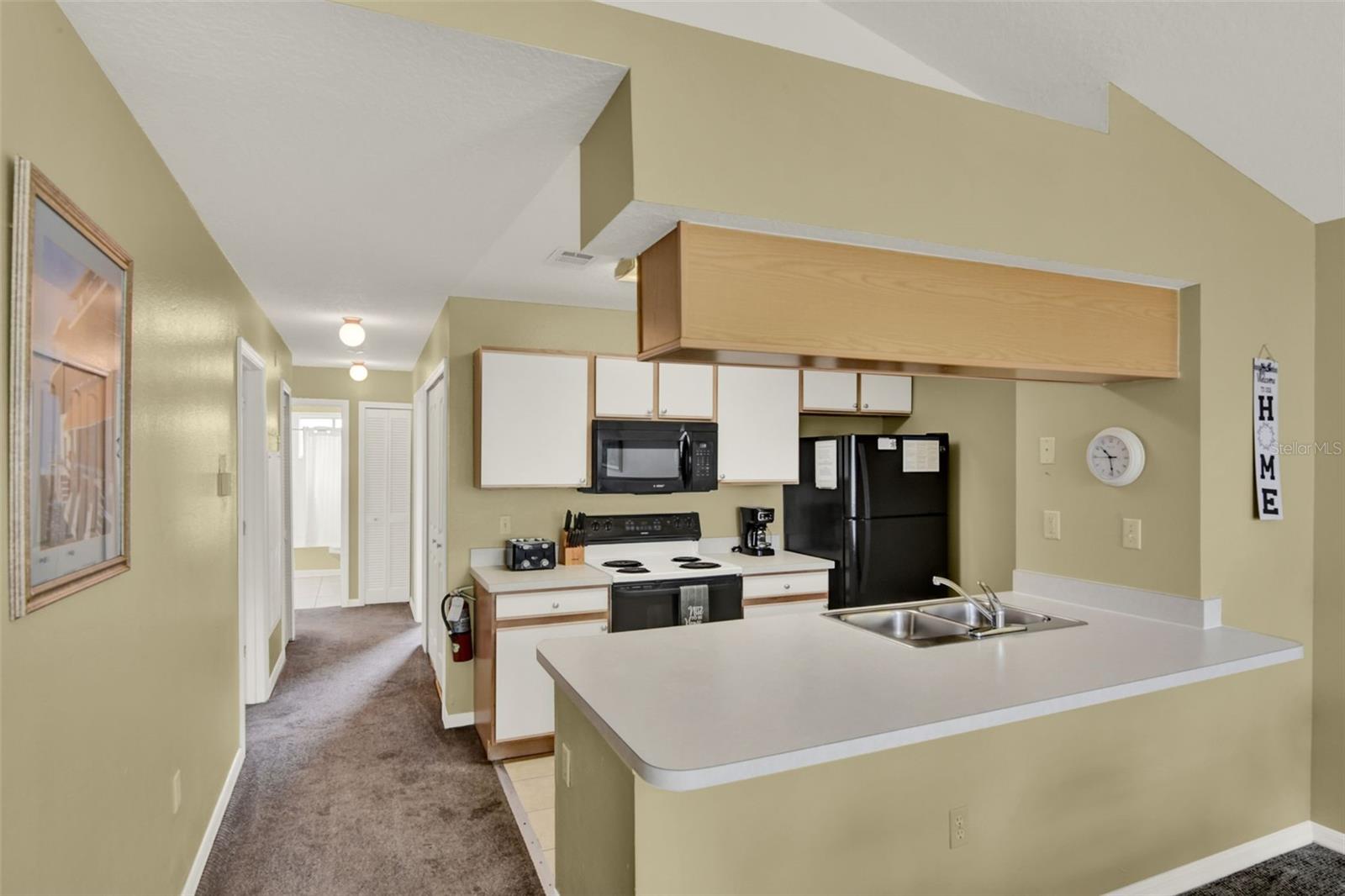 Image 14 of 43 For 8716 Rain Forest Place D