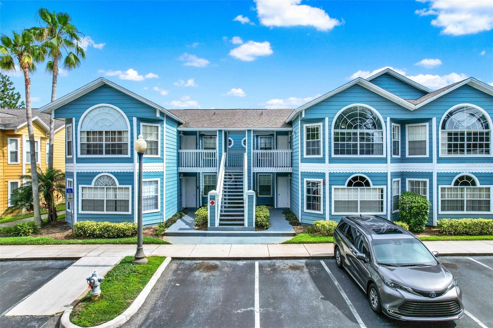 Image 3 of 43 For 8716 Rain Forest Place D