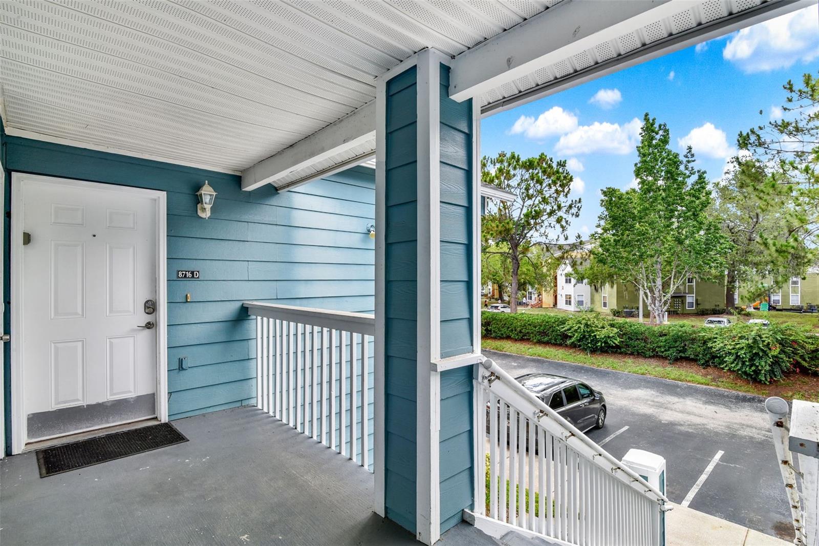 Image 4 of 43 For 8716 Rain Forest Place D