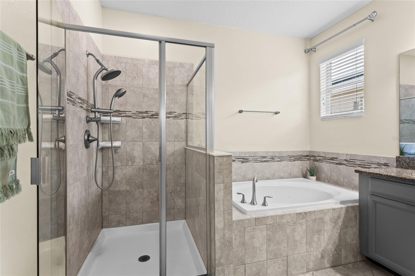 Image 18 of 48 For 3698 Cortland Drive