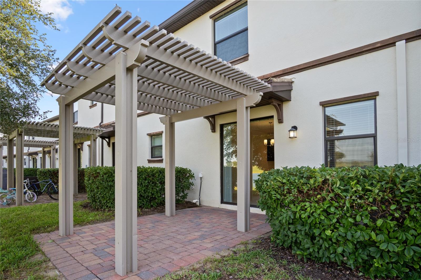 Image 20 of 49 For 1312 Royal St George Boulevard