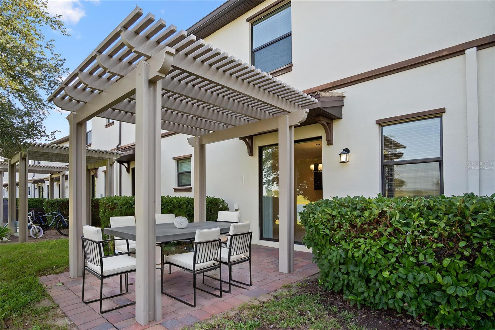 Image 21 of 49 For 1312 Royal St George Boulevard
