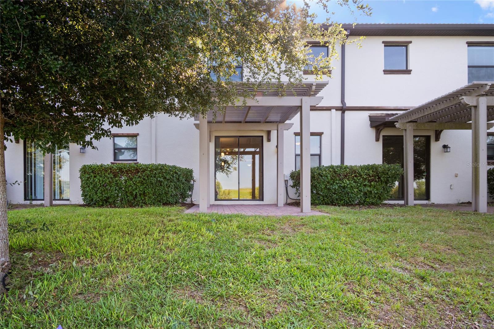 Image 23 of 49 For 1312 Royal St George Boulevard