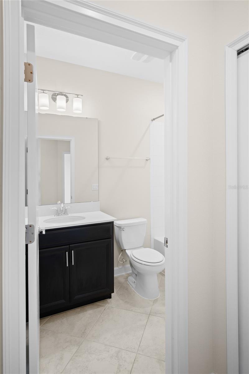 Image 32 of 49 For 1312 Royal St George Boulevard