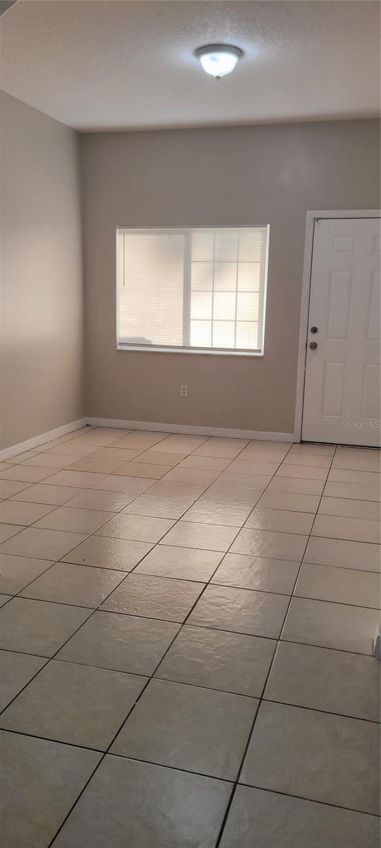 Image 2 of 9 For 125 Knotts Lane A