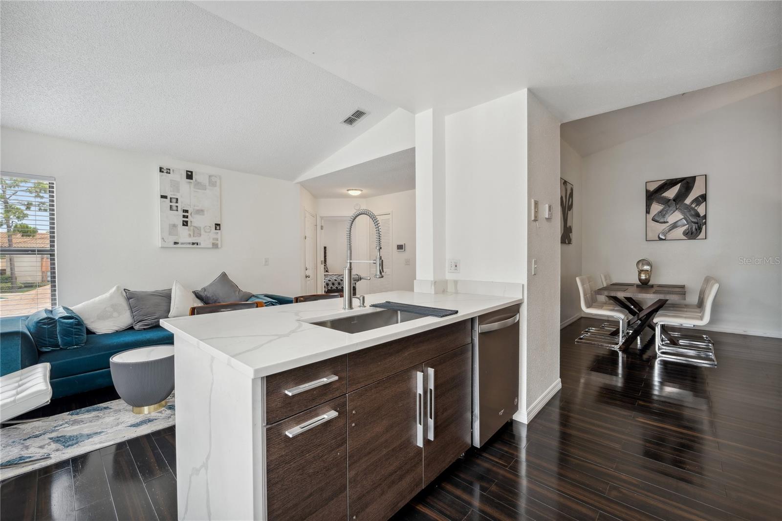 Image 10 of 39 For 7667 Sugar Bend Drive 7667