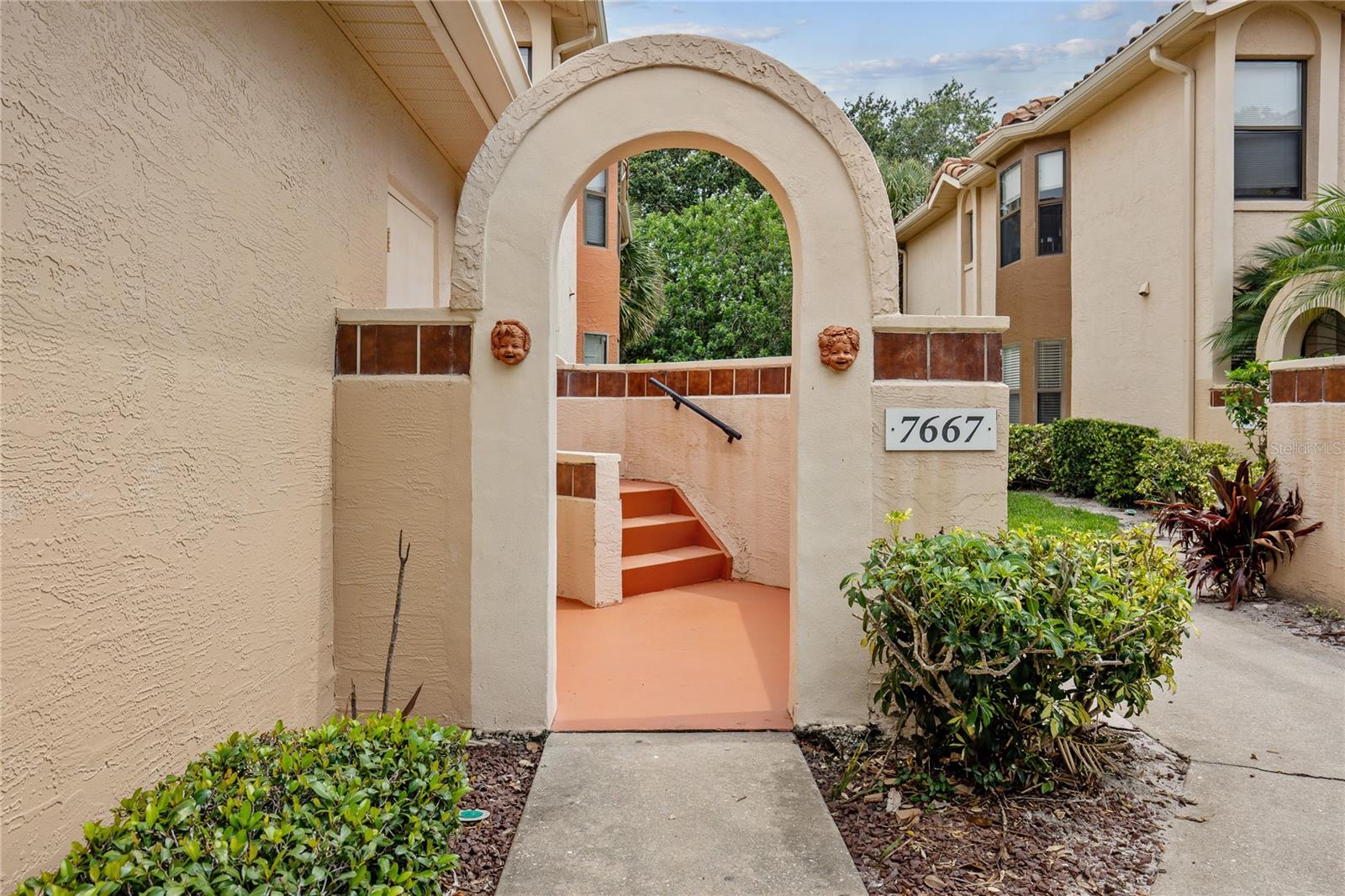 Image 4 of 39 For 7667 Sugar Bend Drive 7667