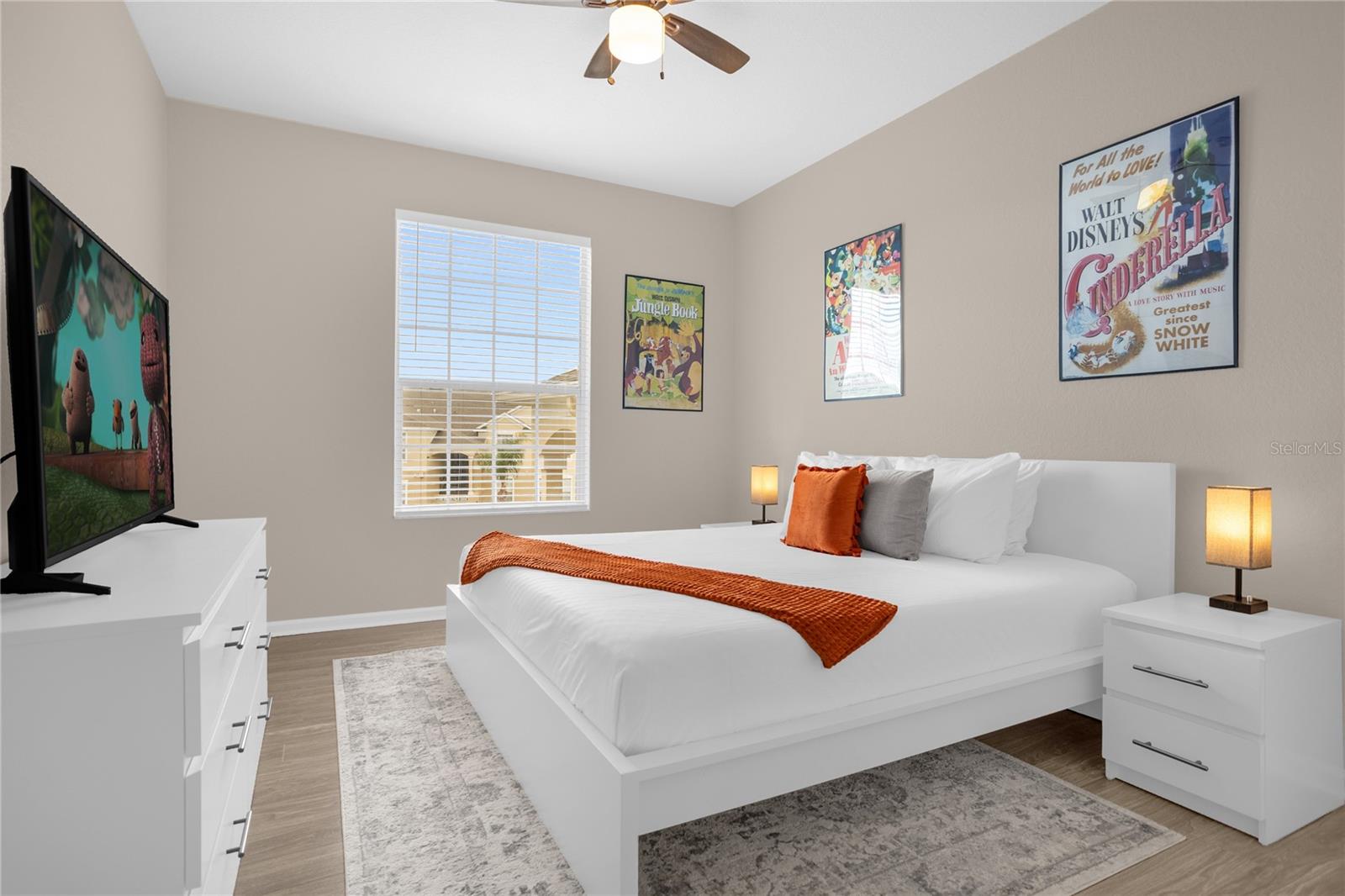Image 10 of 38 For 2307 Silver Palm Drive 304