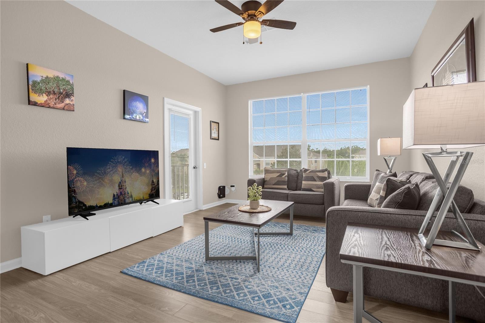 Image 17 of 38 For 2307 Silver Palm Drive 304